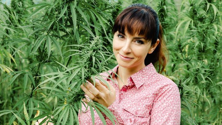 13 Powerful Women in Cannabis Industry: Celebrating Women's Equality Day