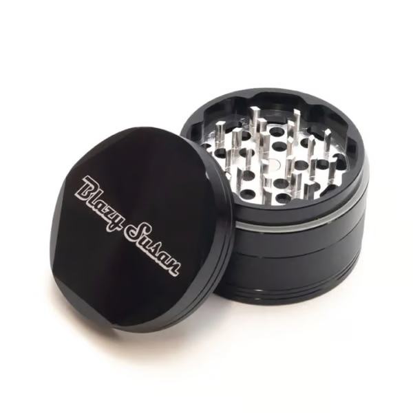 4-Piece Grinder Product Image