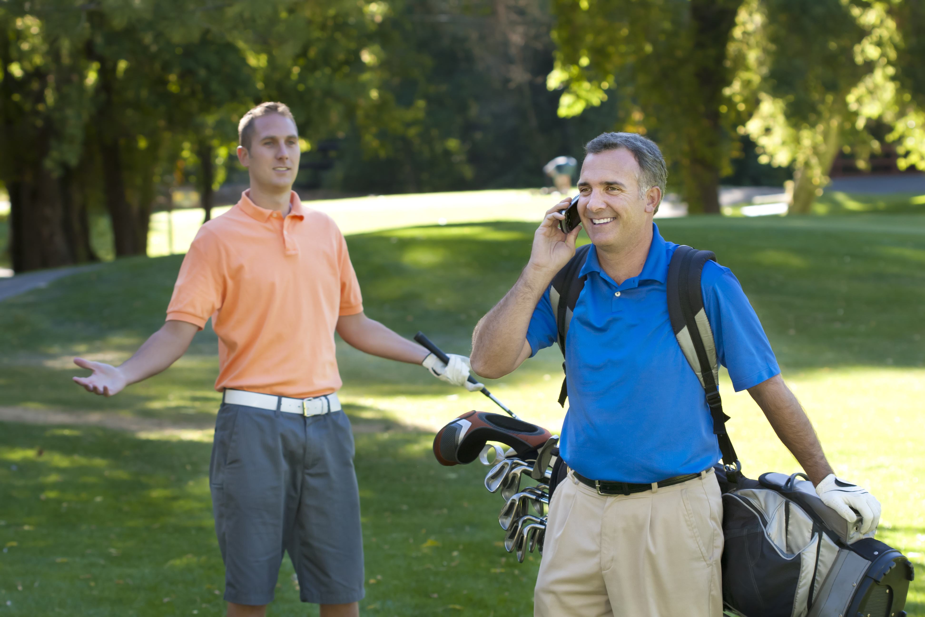 Five Do's and Don'ts For Golf Players Lighting Up on The Links