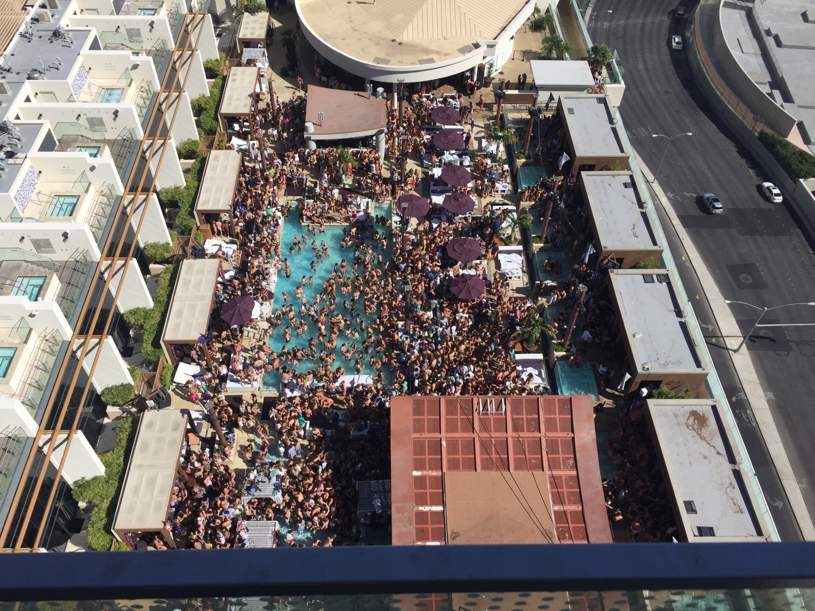 Top 5 Pools in Vegas