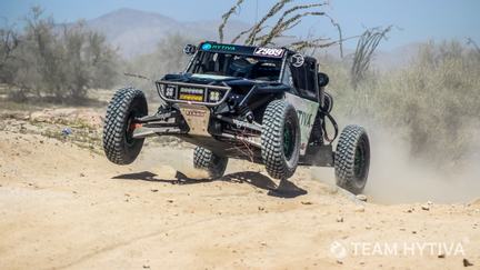 Team Hytiva® Flying through the Desert