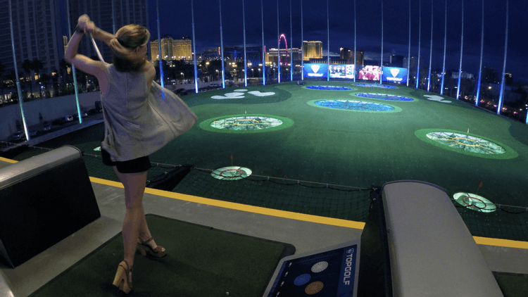 Gamble on the Greens: Playing Nighttime Golf in Las Vegas 